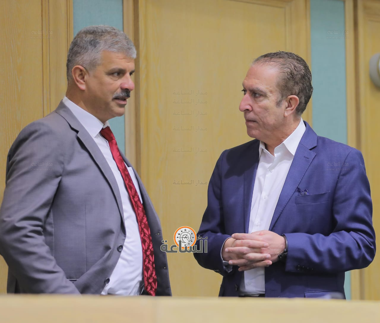 Madar Al-Saa Images 0.532671606761969