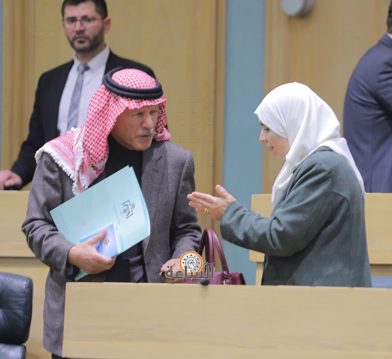 Madar Al-Saa Images 0.46850789697998607