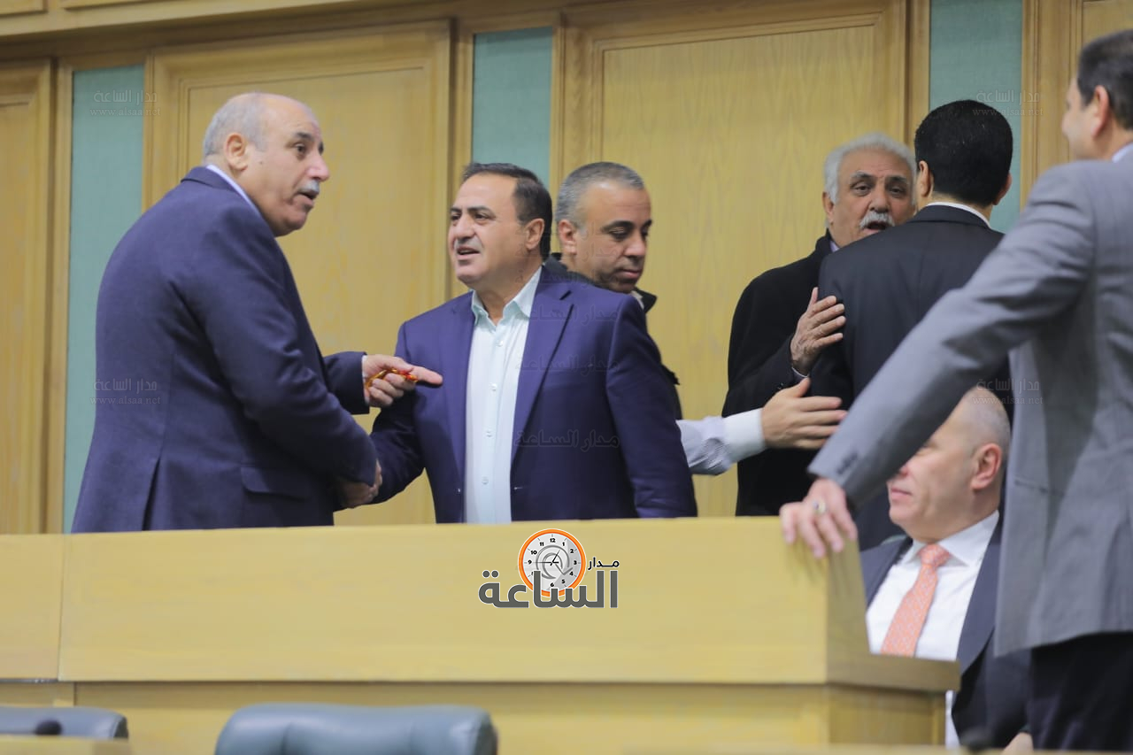 Madar Al-Saa Images 0.01745767398562892