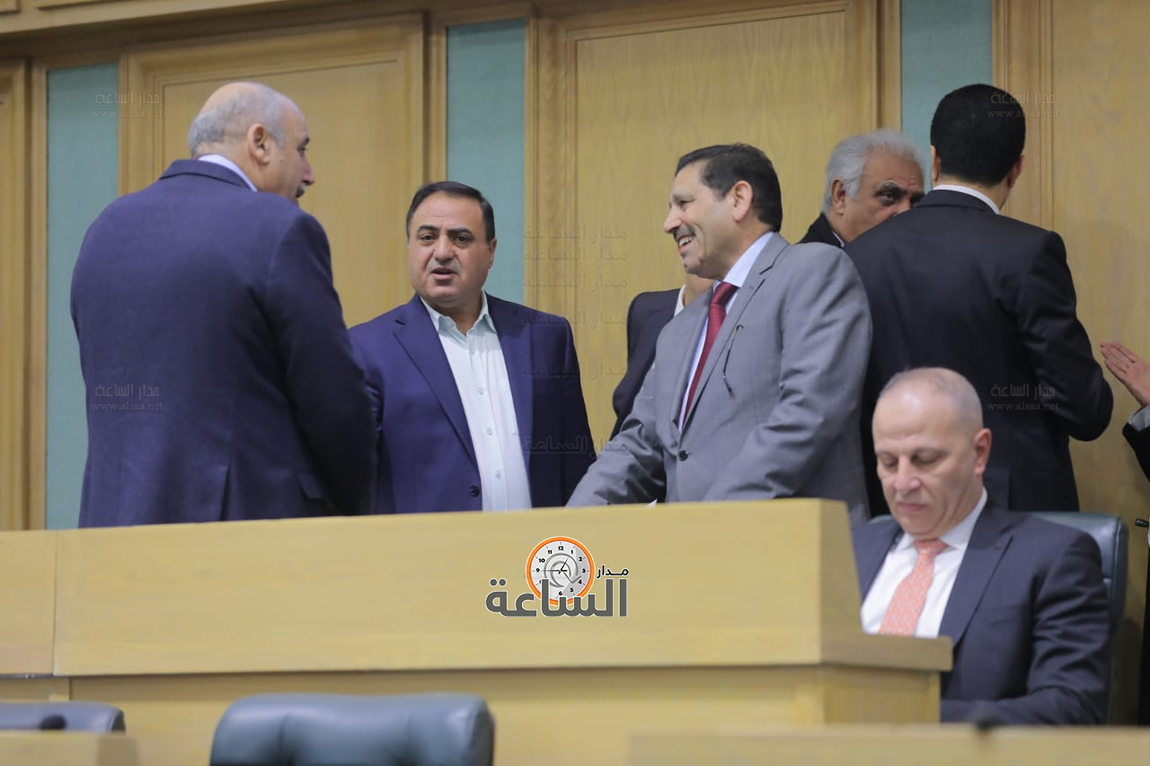 Madar Al-Saa Images 0.20829972488140336