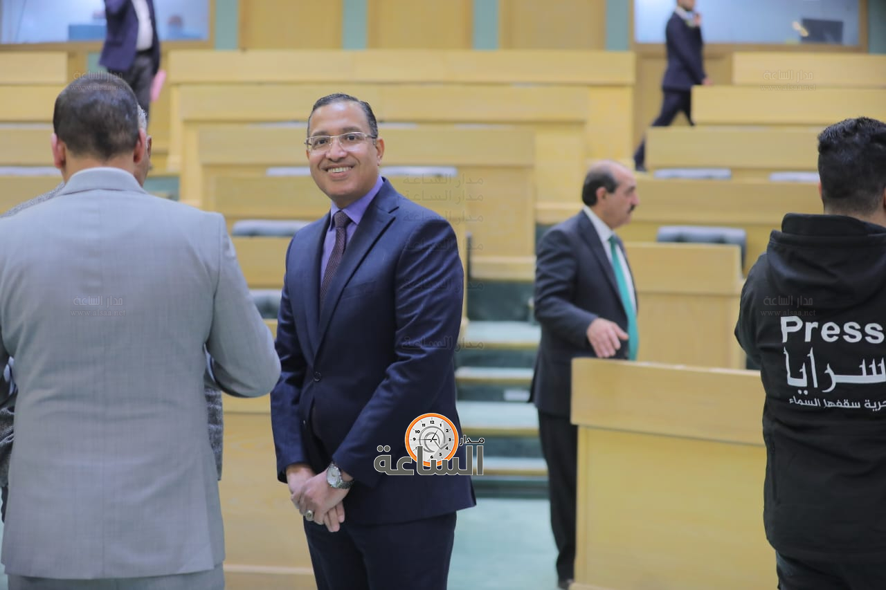 Madar Al-Saa Images 0.22982687867744378