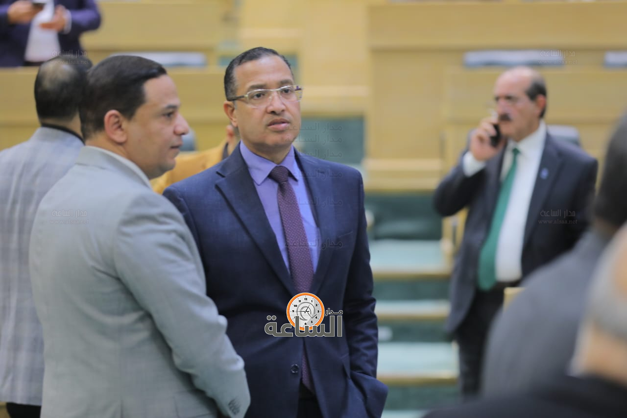 Madar Al-Saa Images 0.8169696492207865