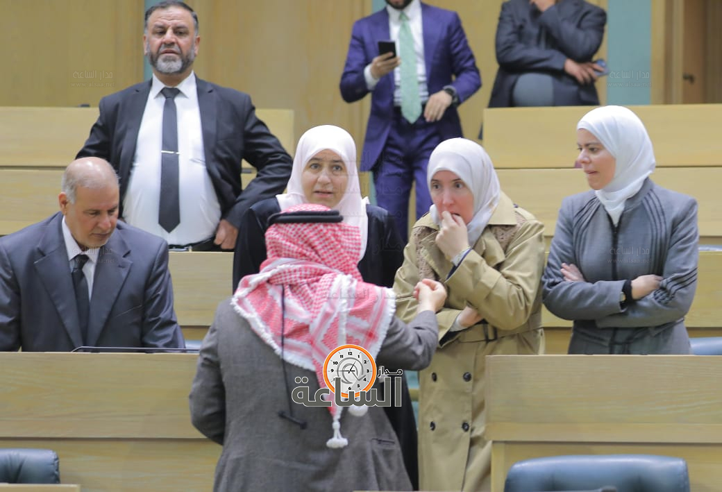 Madar Al-Saa Images 0.8304182010277075