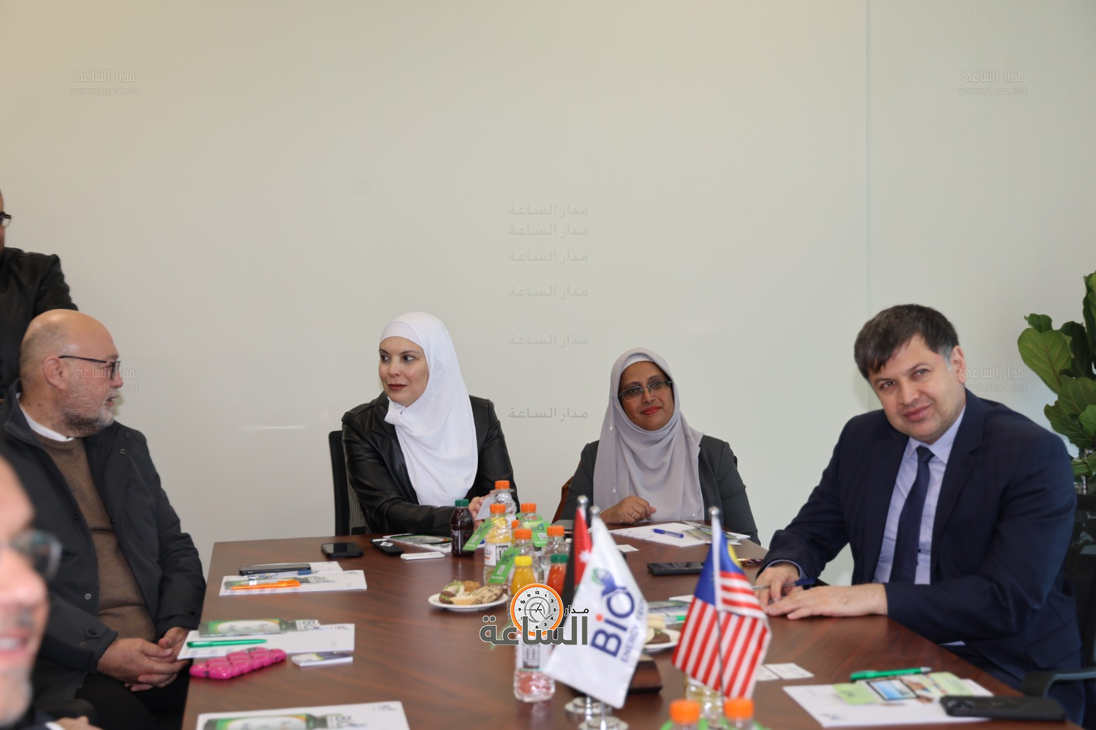 Madar Al-Saa Images 0.6237669302256628