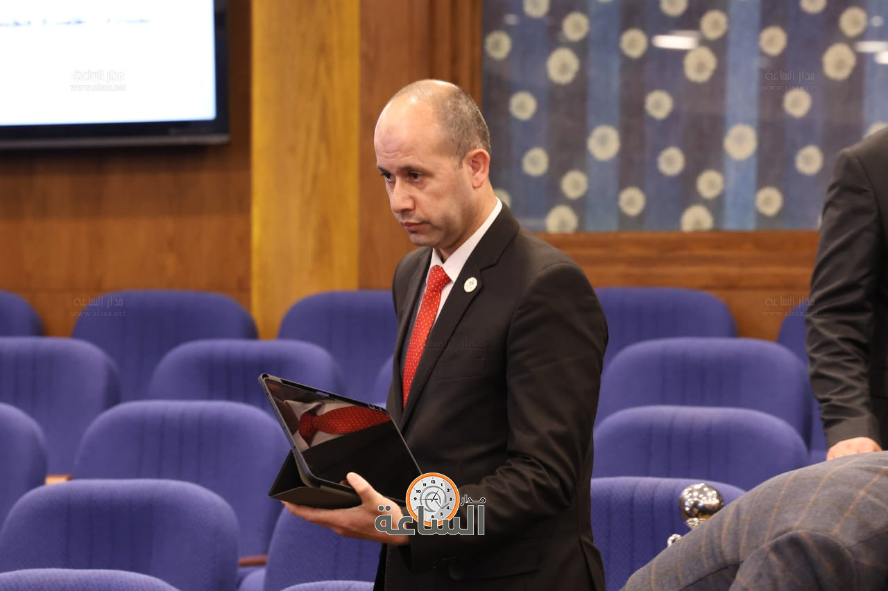 Madar Al-Saa Images 0.6377813163225257