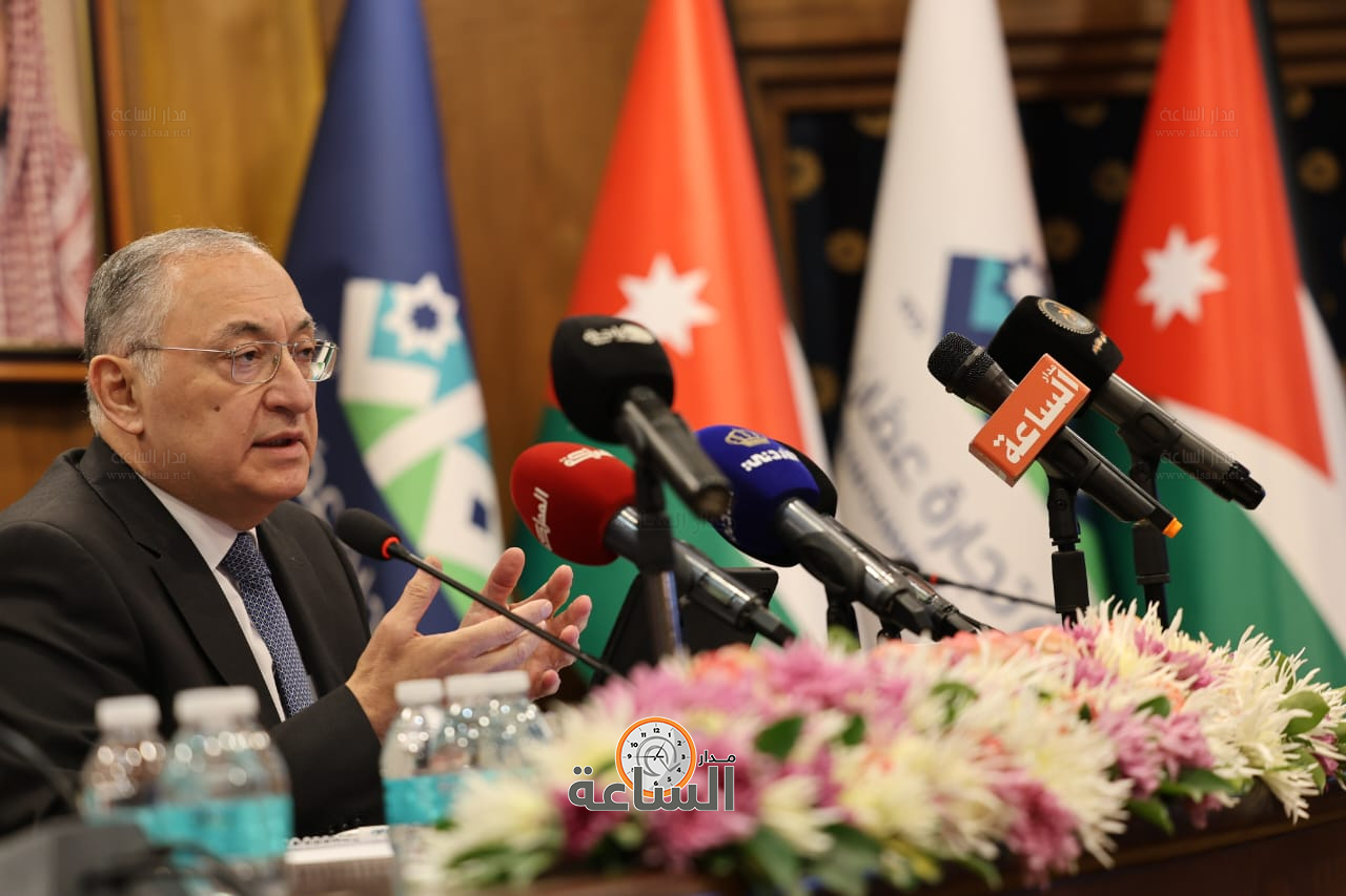 Madar Al-Saa Images 0.381573482819334