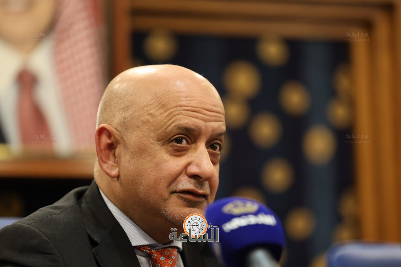 Madar Al-Saa Images 0.12507280547845157