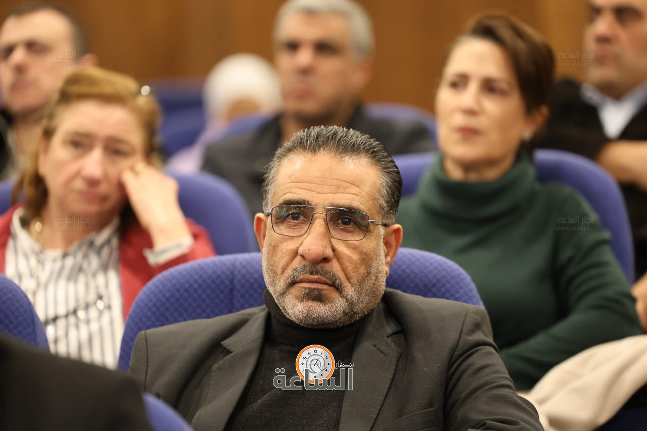 Madar Al-Saa Images 0.83144677114413