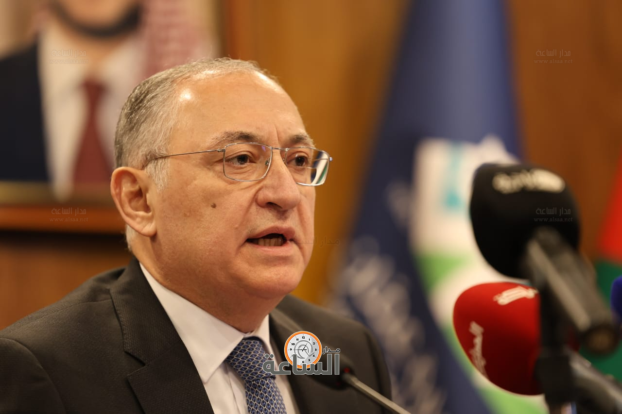 Madar Al-Saa Images 0.3764149970630617