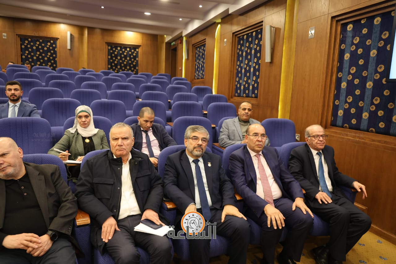 Madar Al-Saa Images 0.04872223533328568