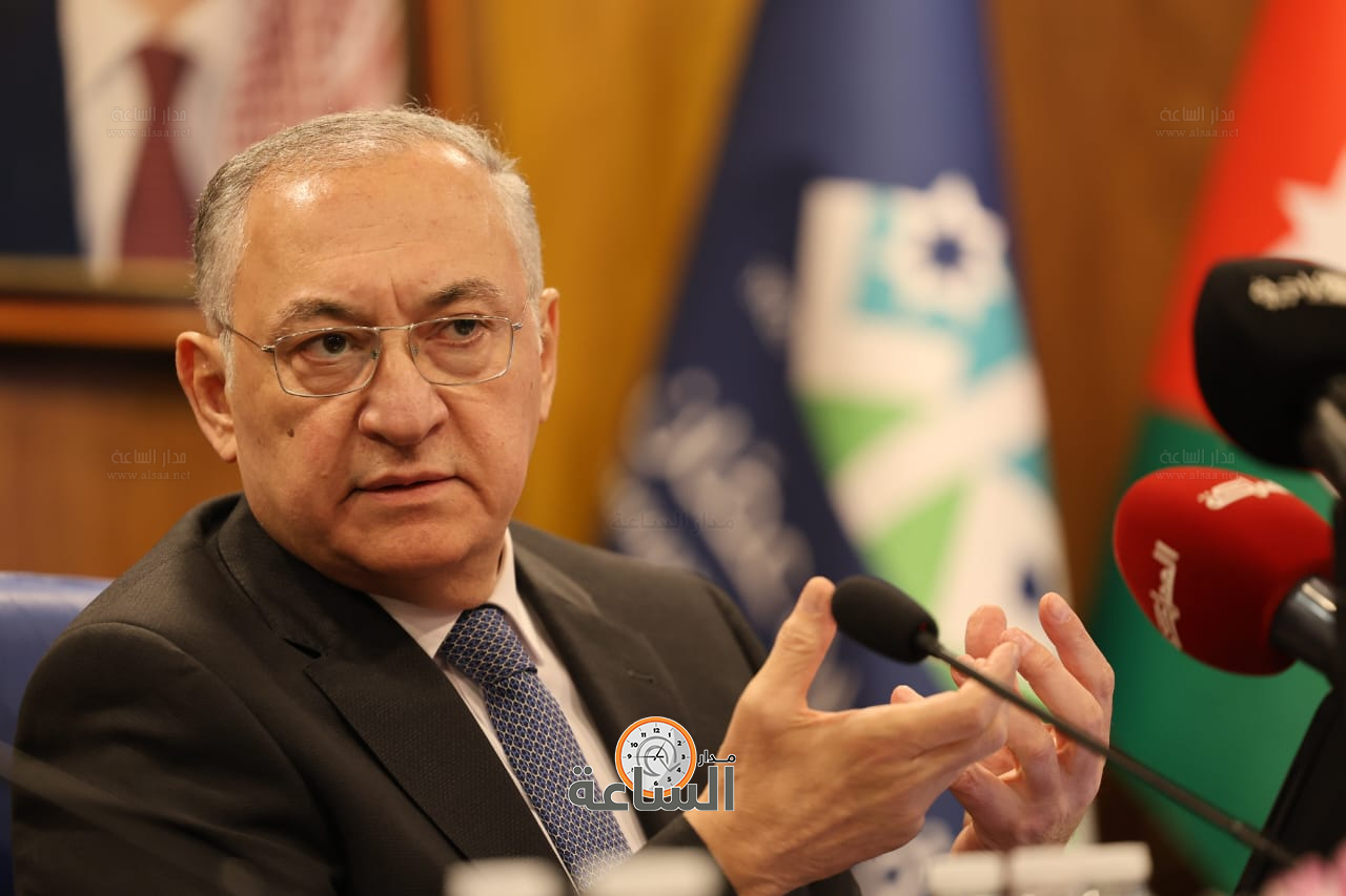 Madar Al-Saa Images 0.5580135297774593