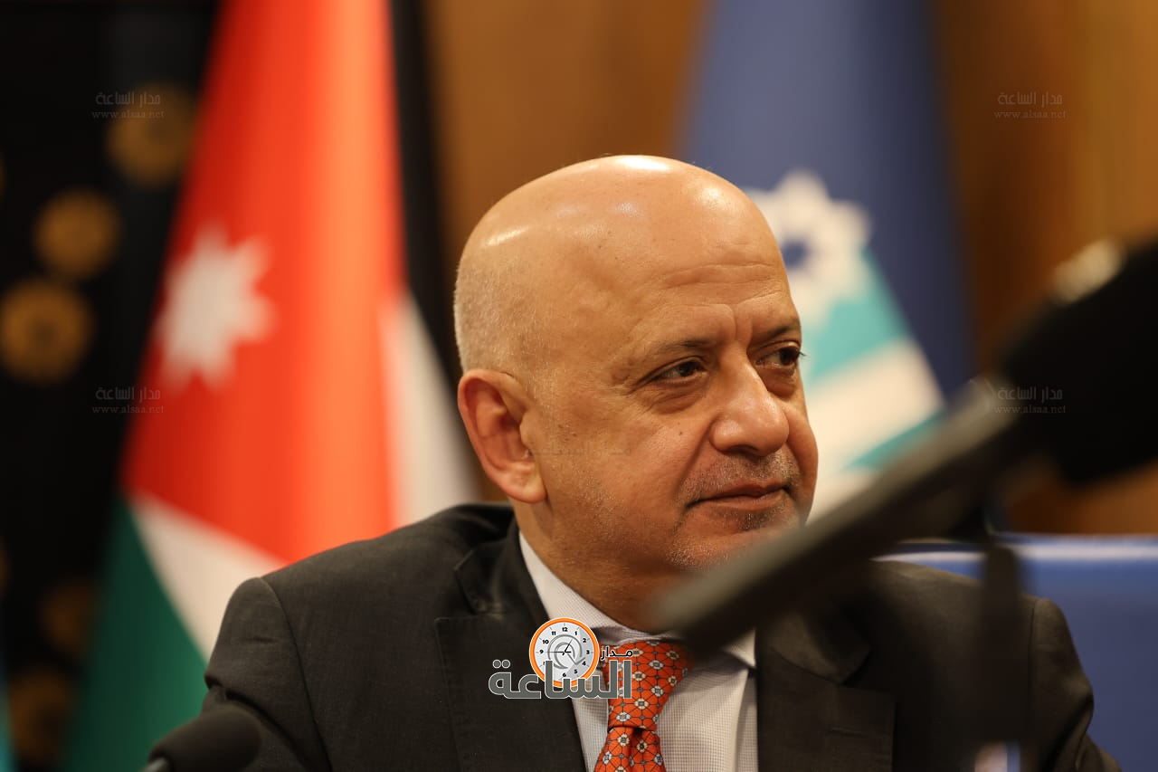 Madar Al-Saa Images 0.7204023808727011