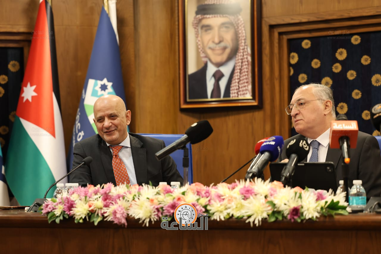 Madar Al-Saa Images 0.9927190631492826