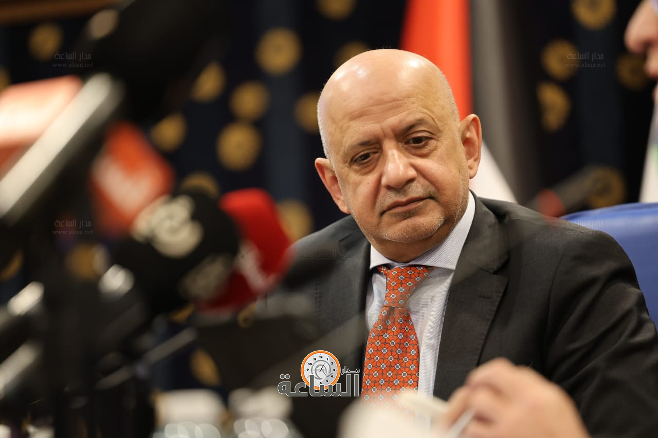 Madar Al-Saa Images 0.6084710605777186