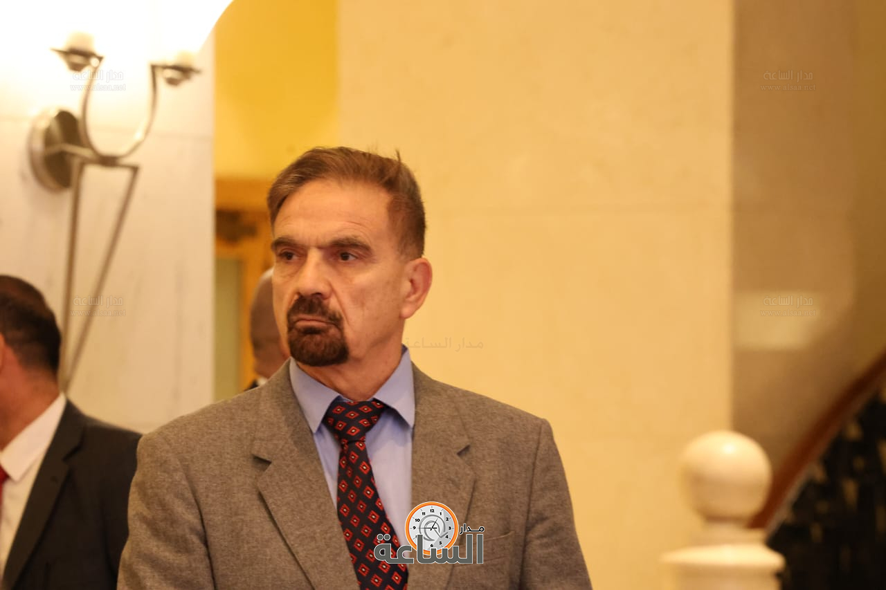 Madar Al-Saa Images 0.8969163714229644