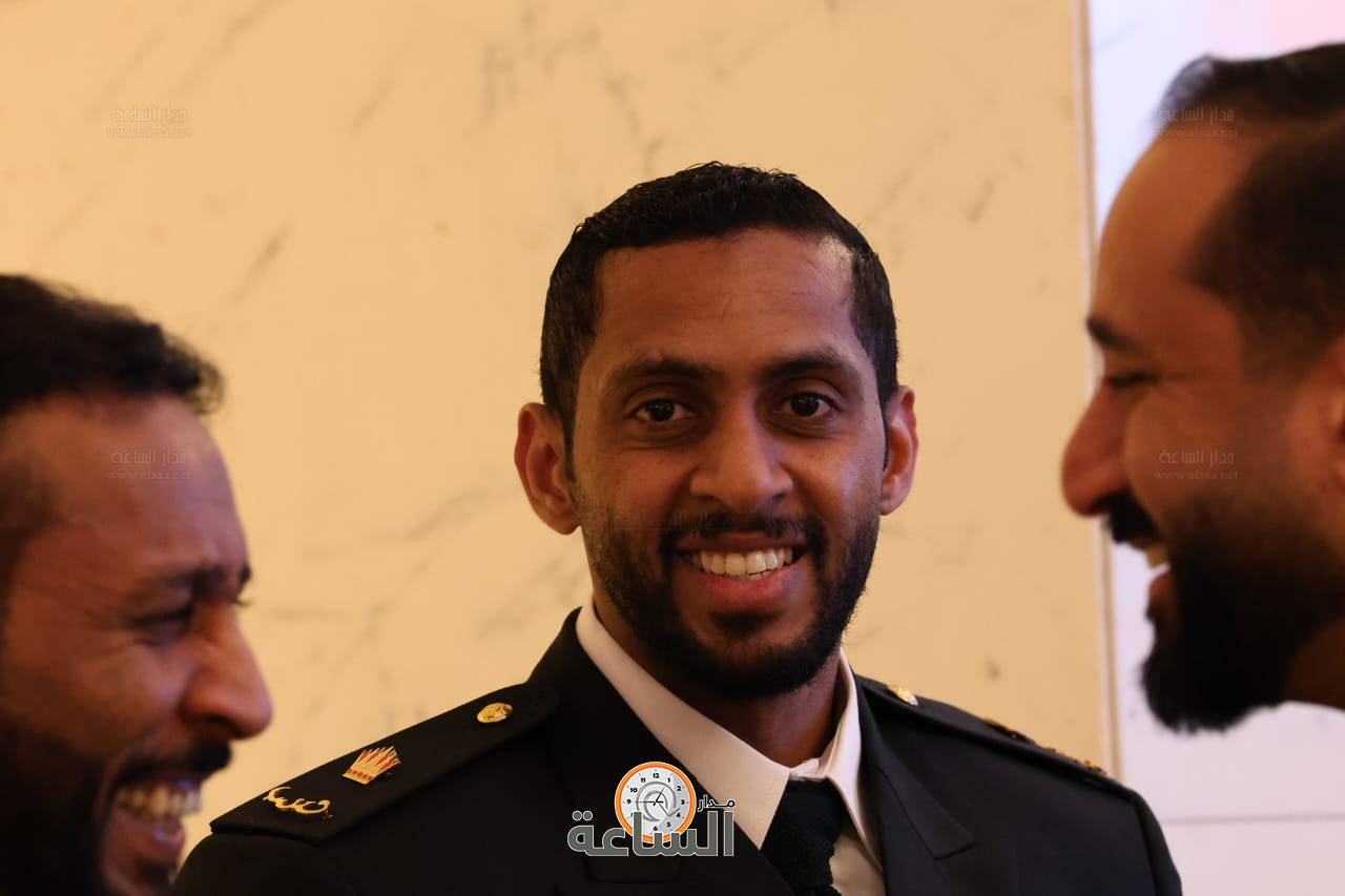 Madar Al-Saa Images 0.8005094788260878