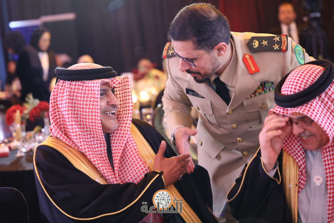 Madar Al-Saa Images 0.8650783138791249