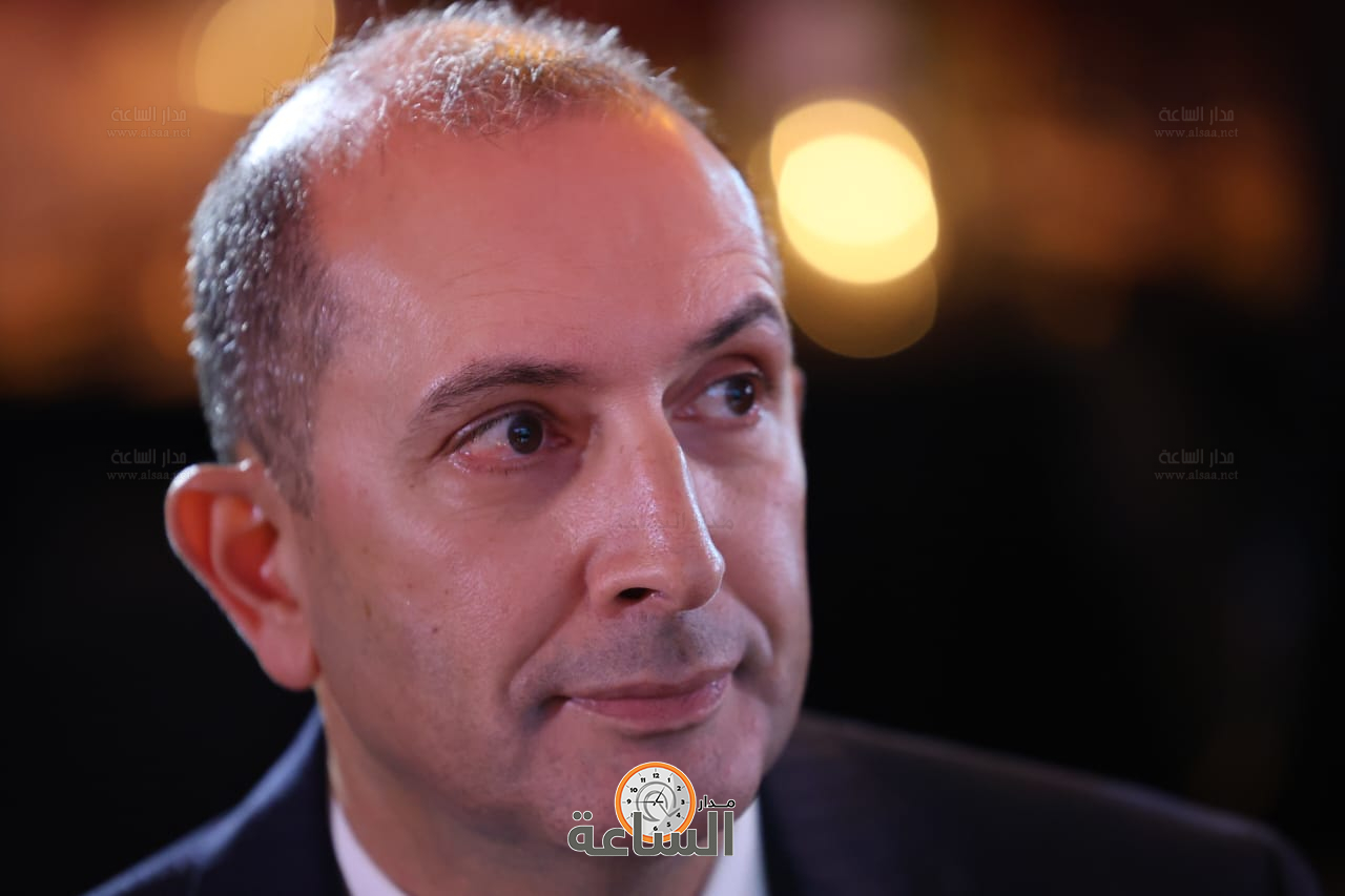 Madar Al-Saa Images 0.0670098779498125