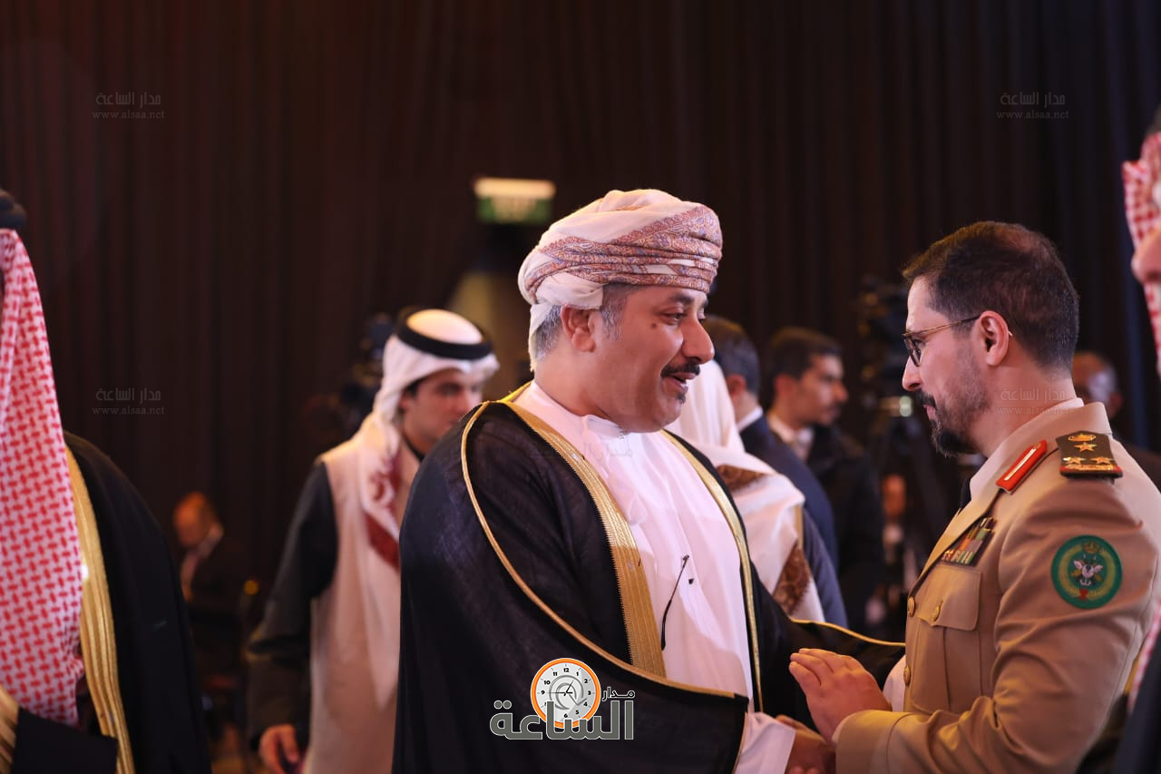 Madar Al-Saa Images 0.6678492898939397