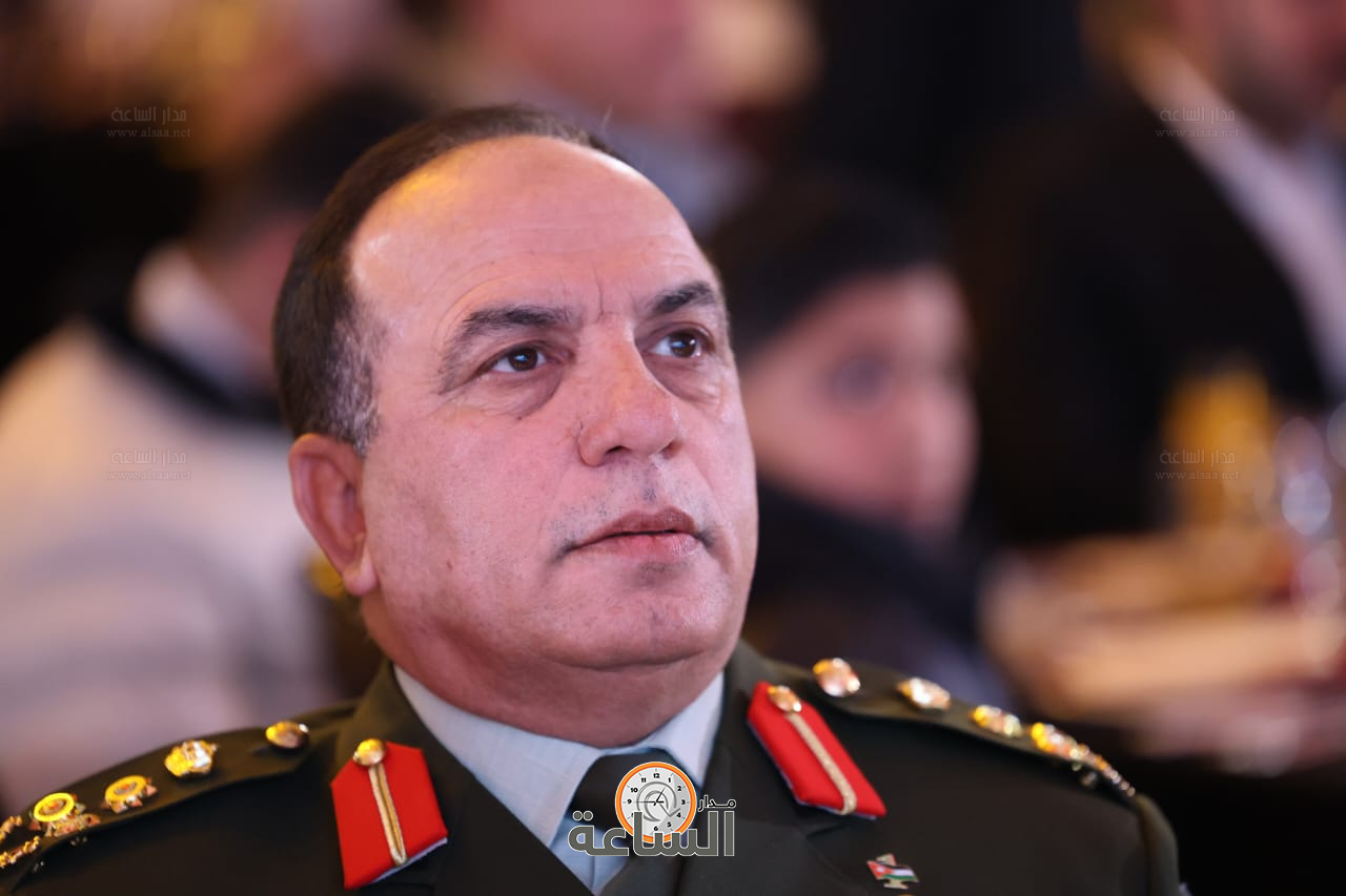 Madar Al-Saa Images 0.5201360107567572