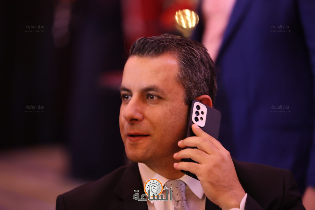 Madar Al-Saa Images 0.38319872852178594