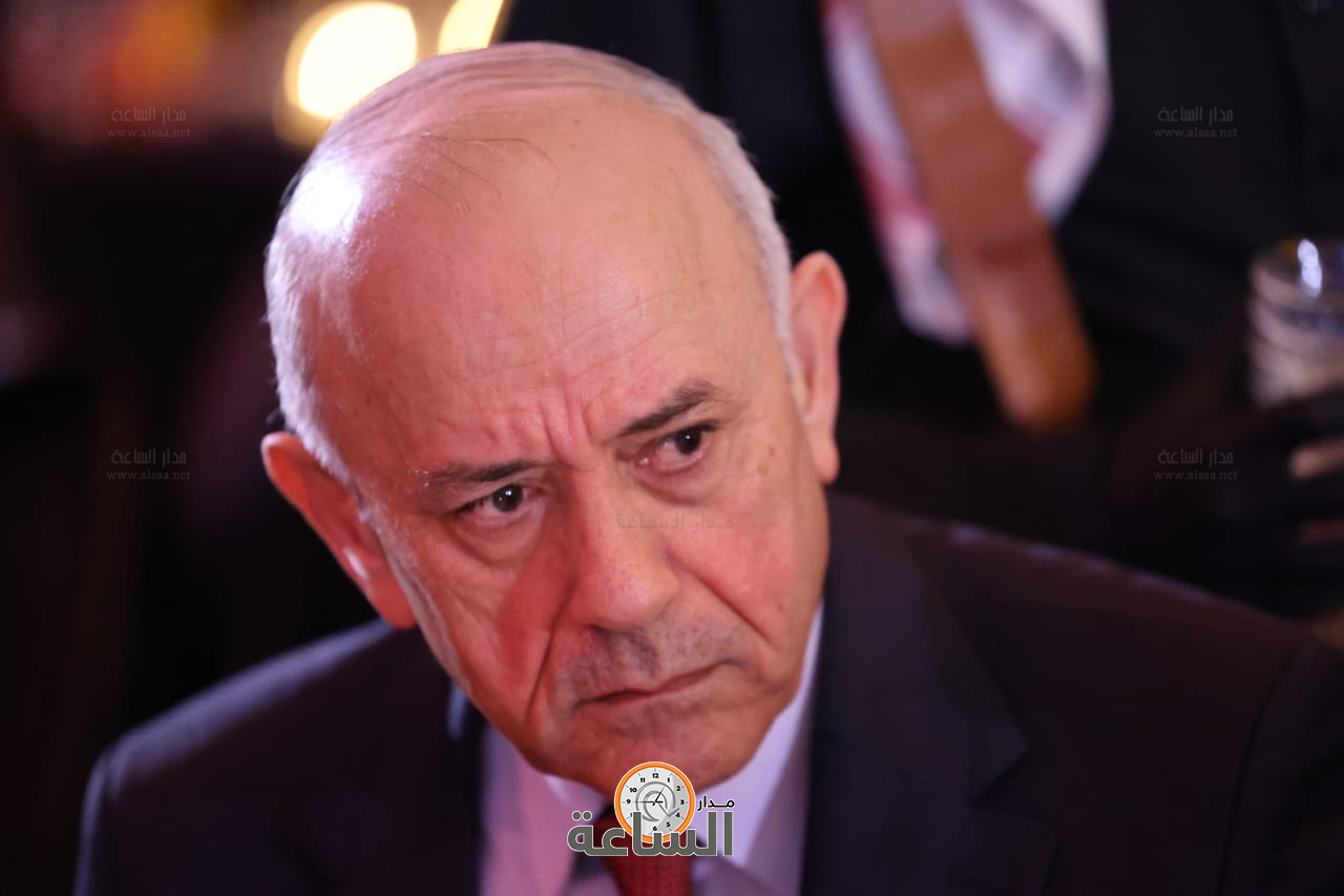 Madar Al-Saa Images 0.7500053638285817