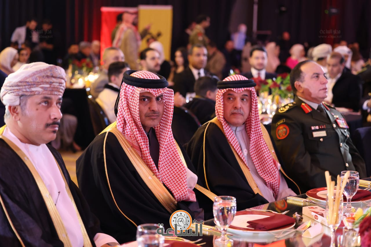 Madar Al-Saa Images 0.5370243733299571