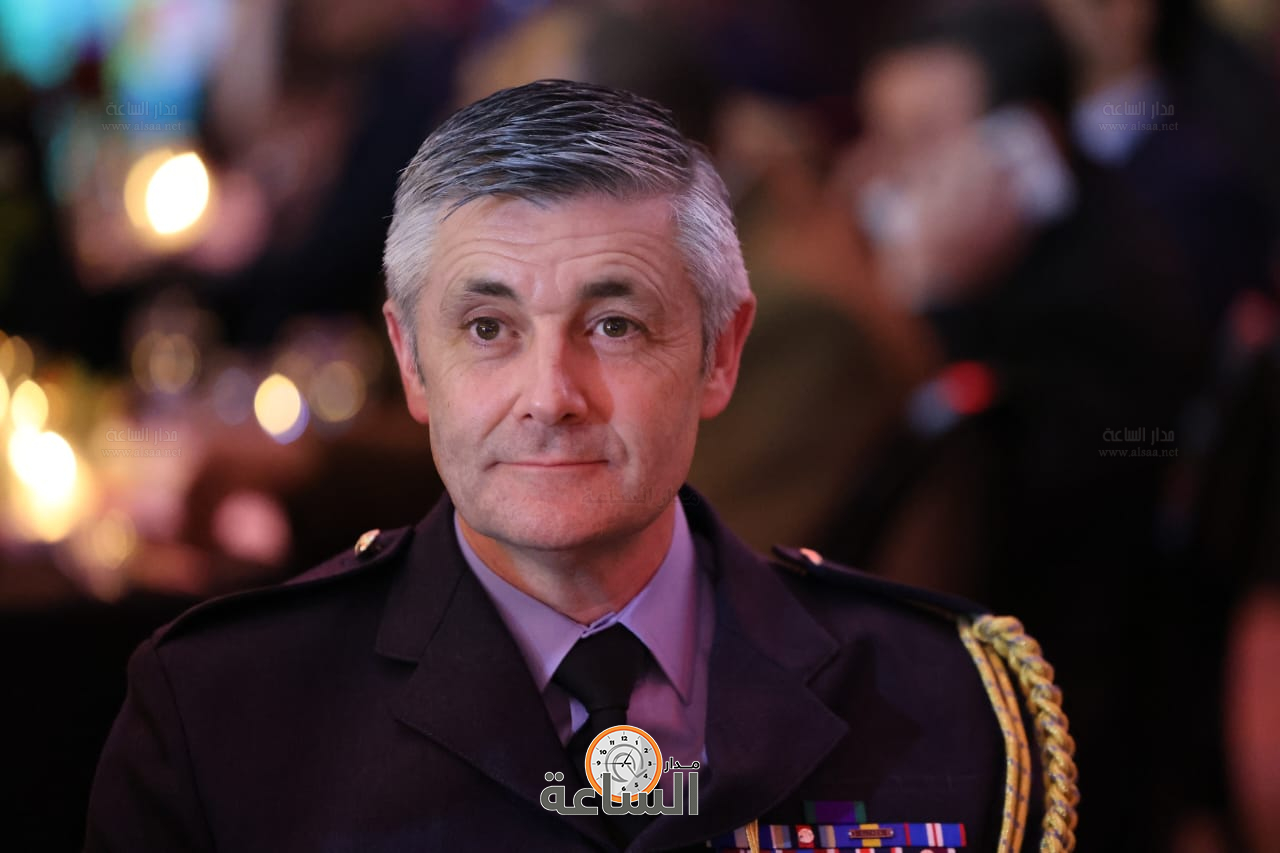 Madar Al-Saa Images 0.1649412169152722