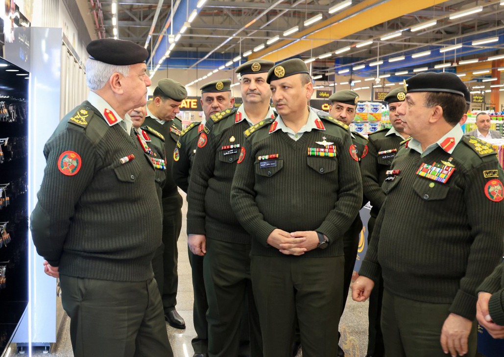 Madar Al-Saa Images 0.0826464864038019