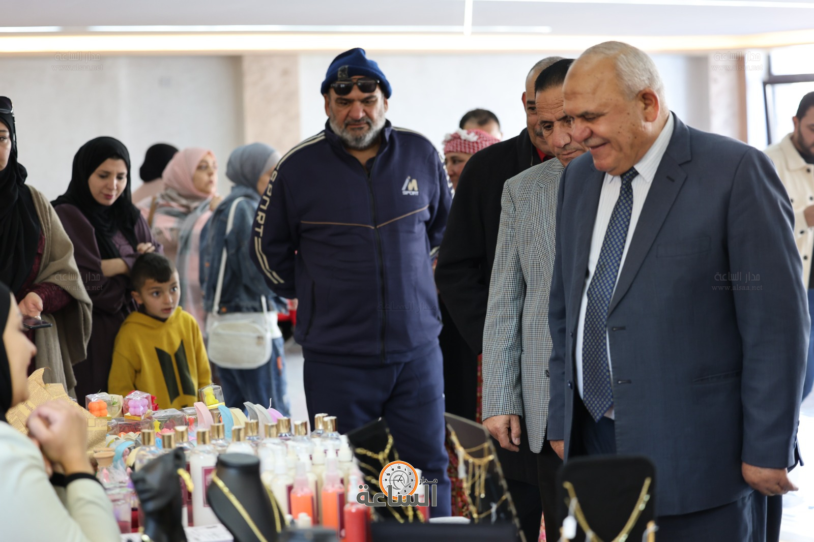 Madar Al-Saa Images 0.8703156675007995