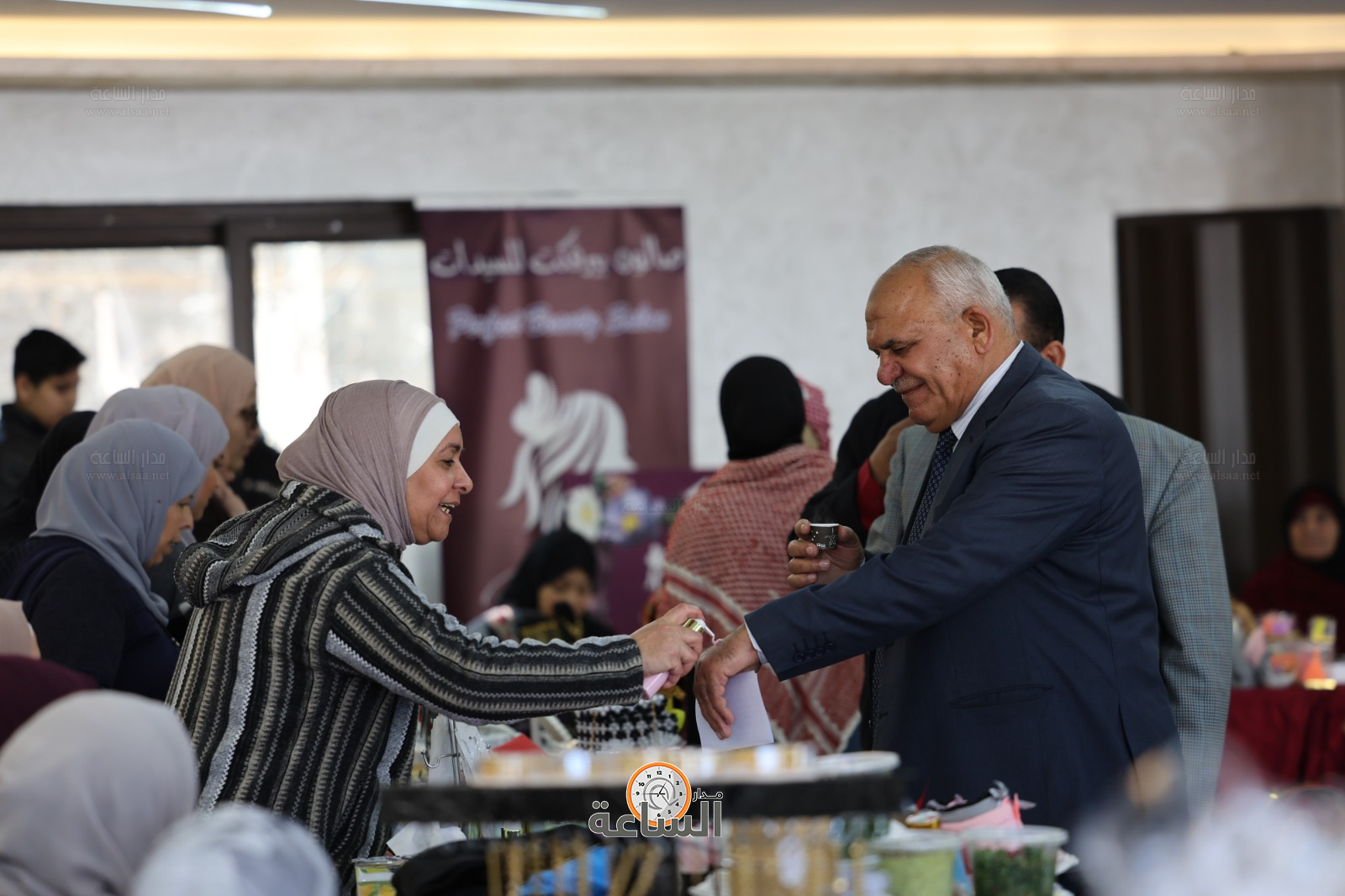 Madar Al-Saa Images 0.5687646560543962