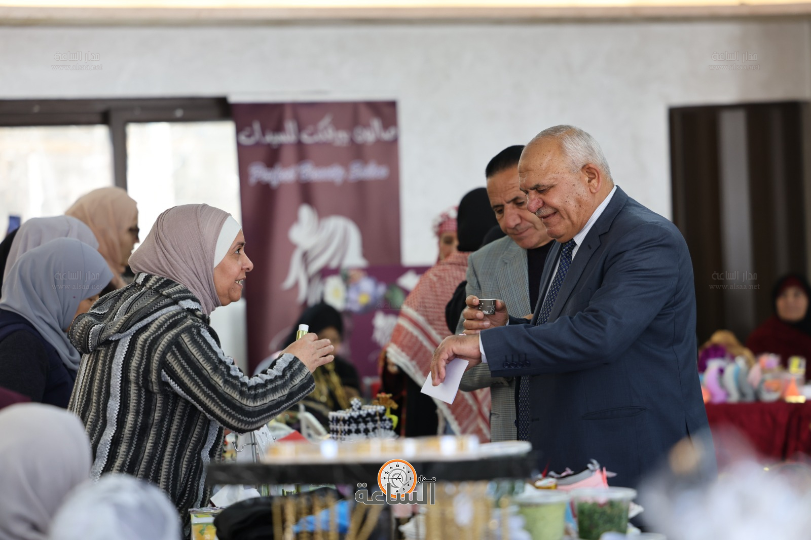 Madar Al-Saa Images 0.5779946879392175