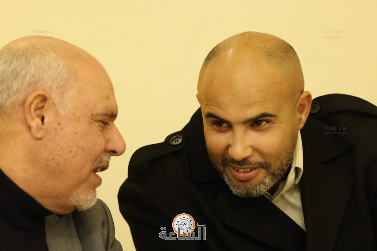 Madar Al-Saa Images 0.8133781649720435