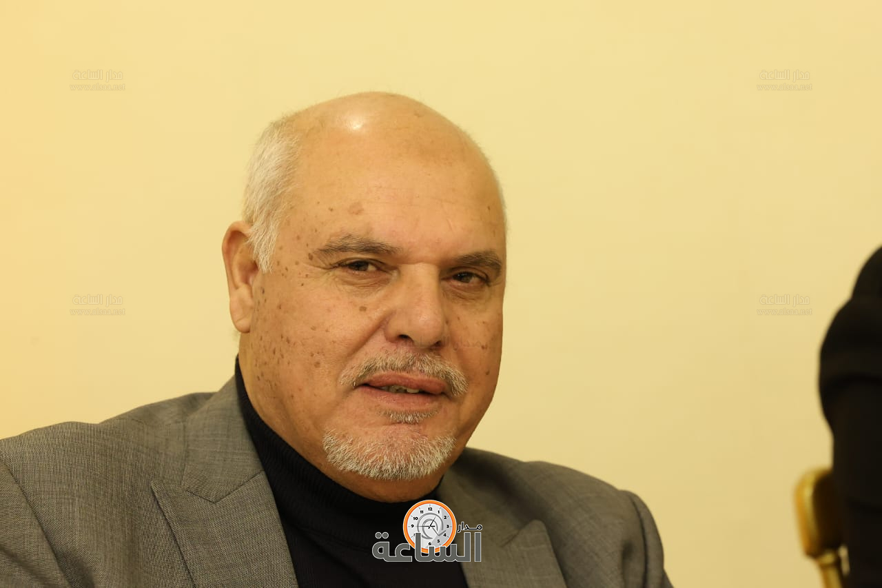 Madar Al-Saa Images 0.797307664394326