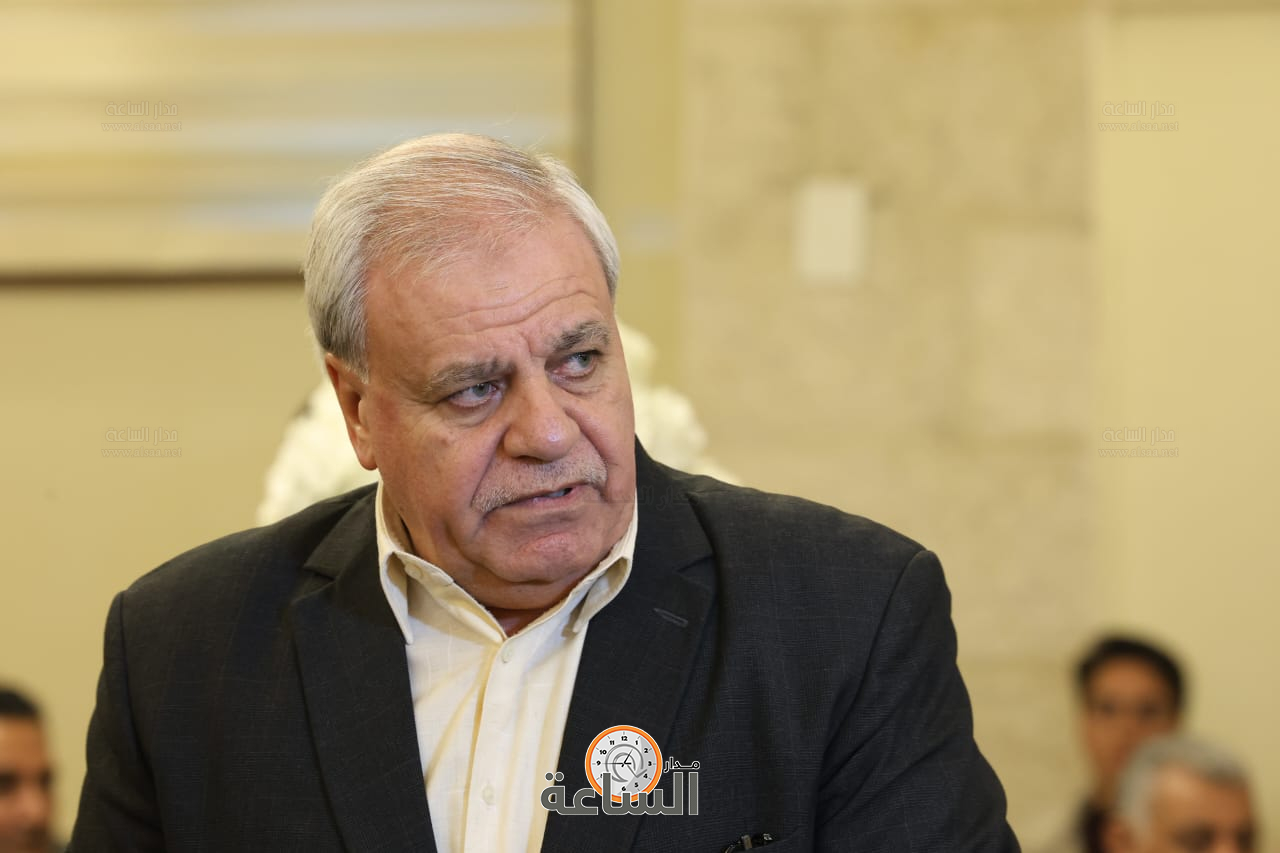 Madar Al-Saa Images 0.9775823176996823