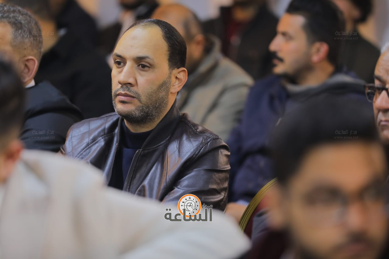 Madar Al-Saa Images 0.413688339332857