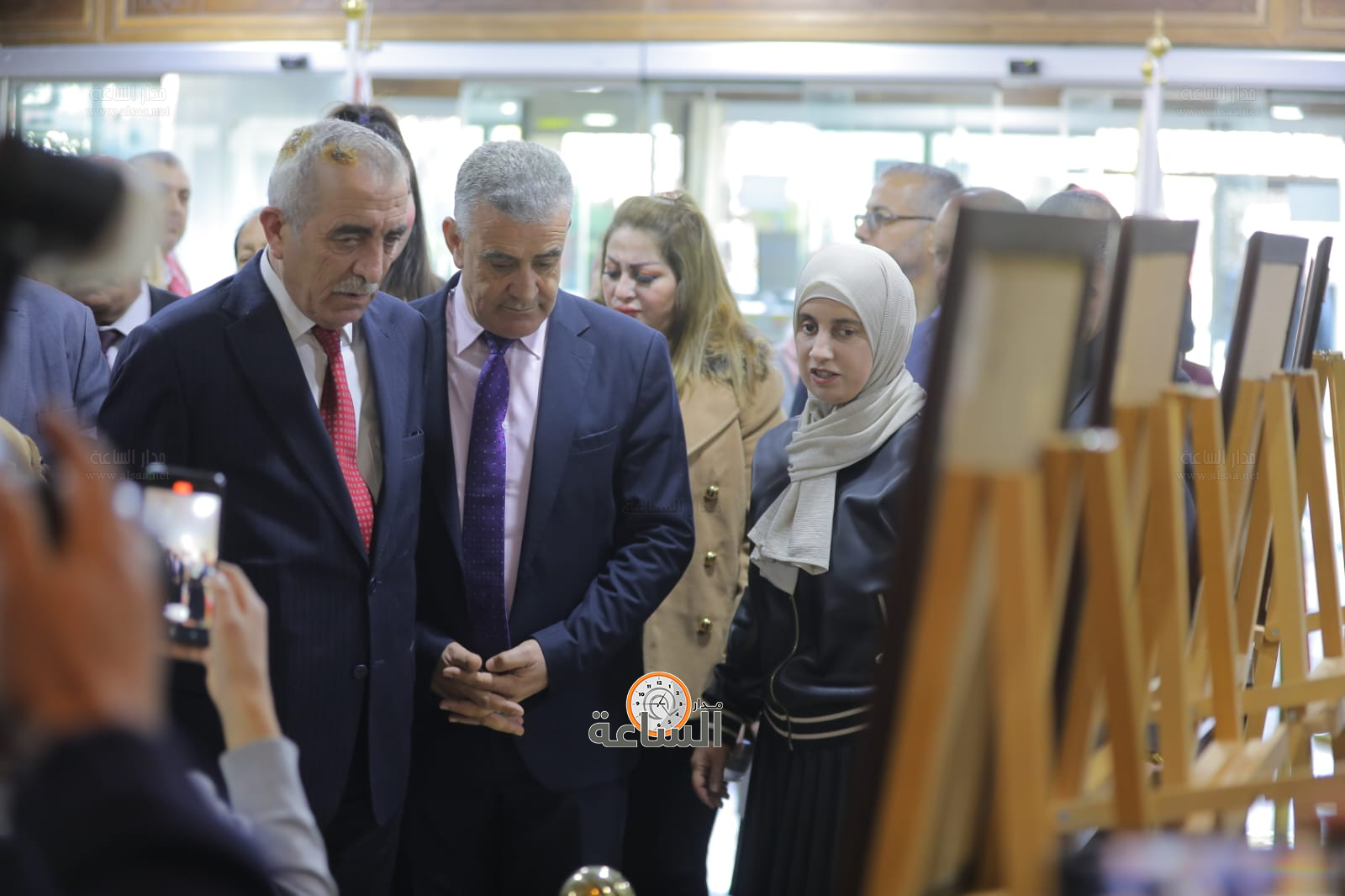 Madar Al-Saa Images 0.7061111430357867