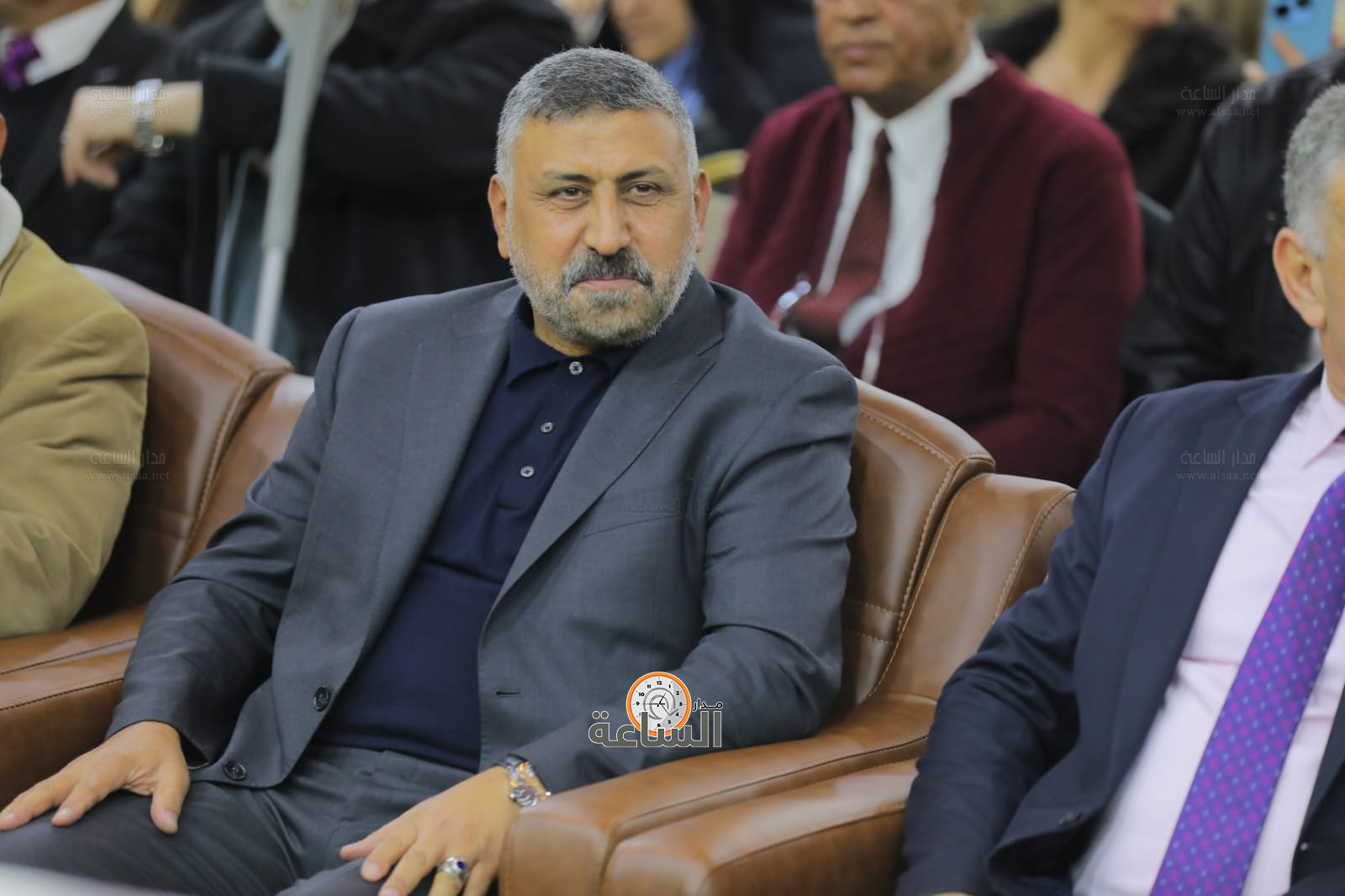 Madar Al-Saa Images 0.9540570913297672