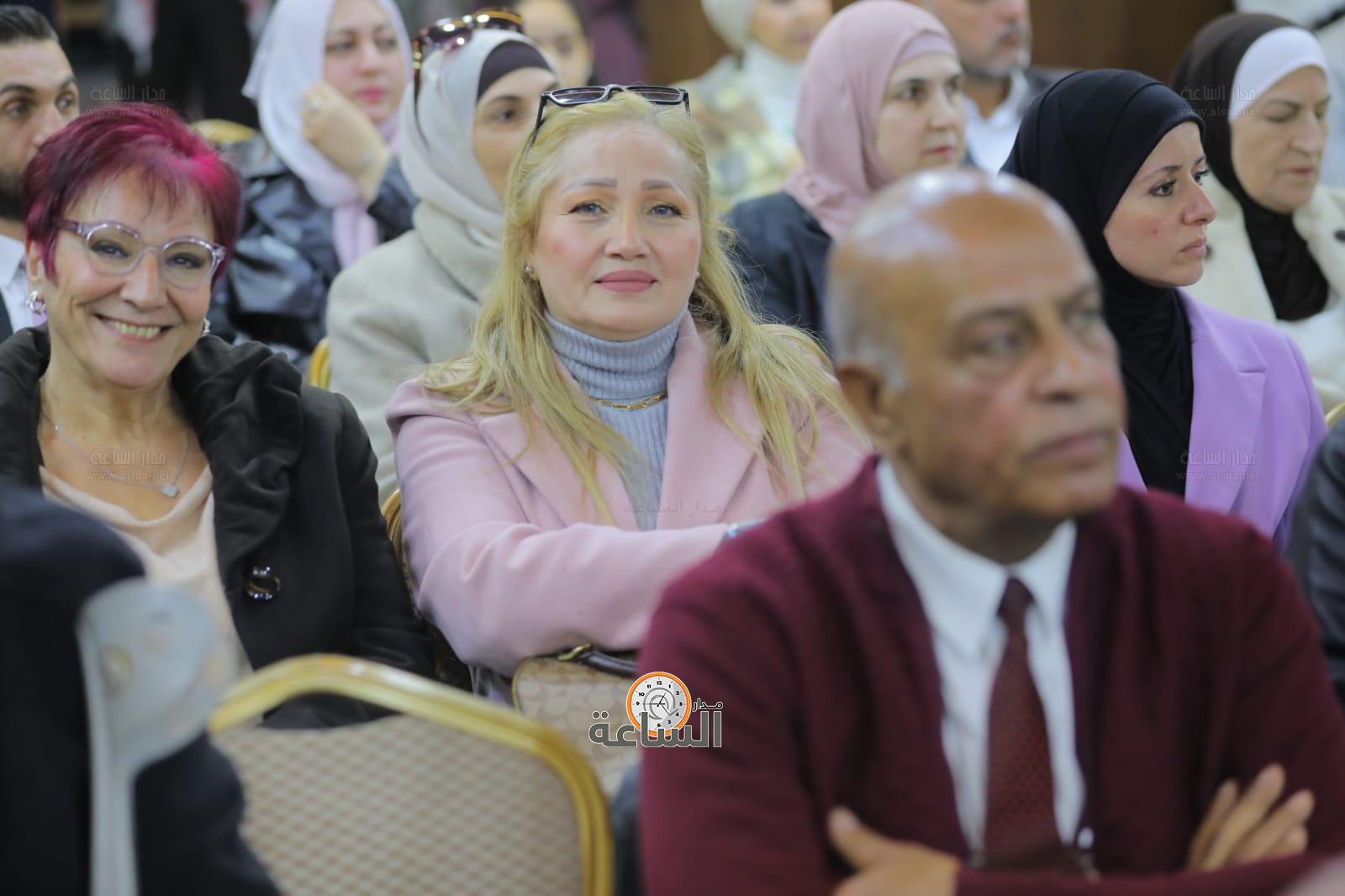 Madar Al-Saa Images 0.9829931429102874