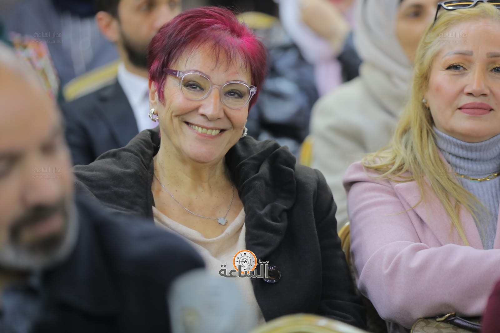 Madar Al-Saa Images 0.6212202860541776