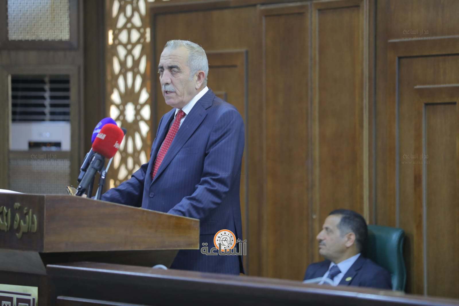 Madar Al-Saa Images 0.077499579155065