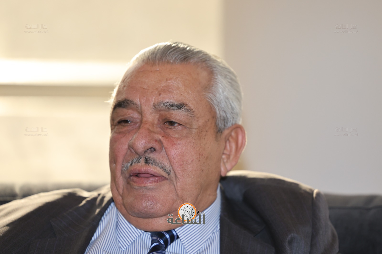 Madar Al-Saa Images 0.9947708578739471