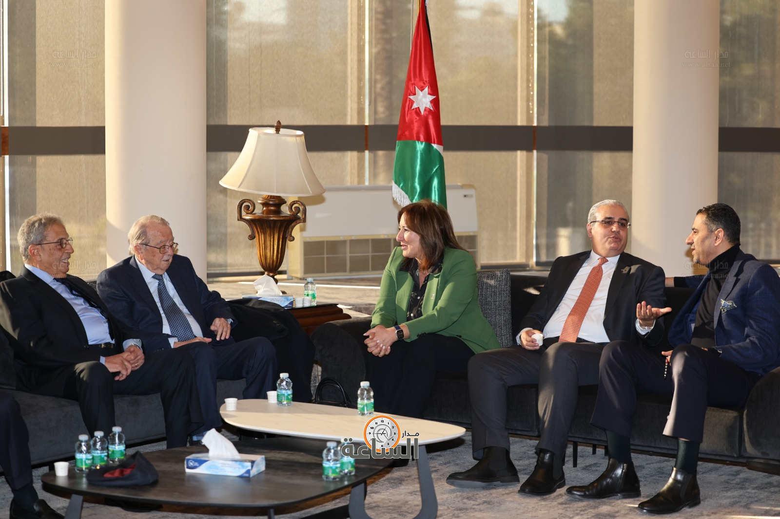 Madar Al-Saa Images 0.4889617694663577