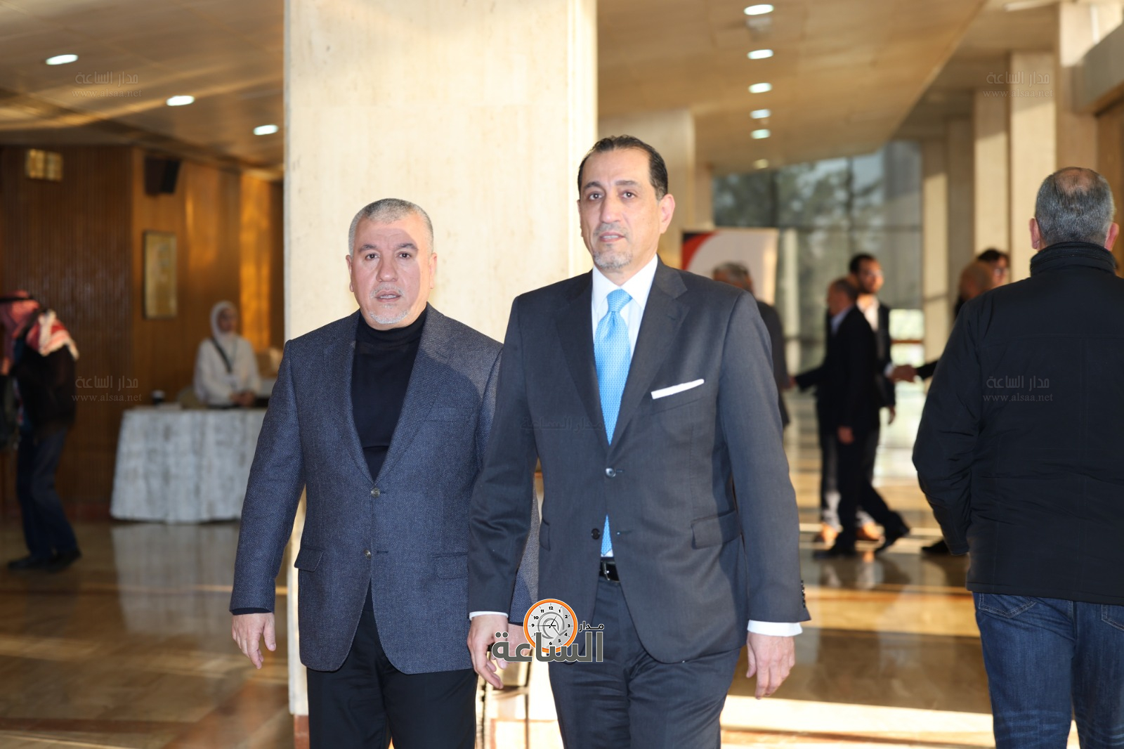 Madar Al-Saa Images 0.4397650327332119