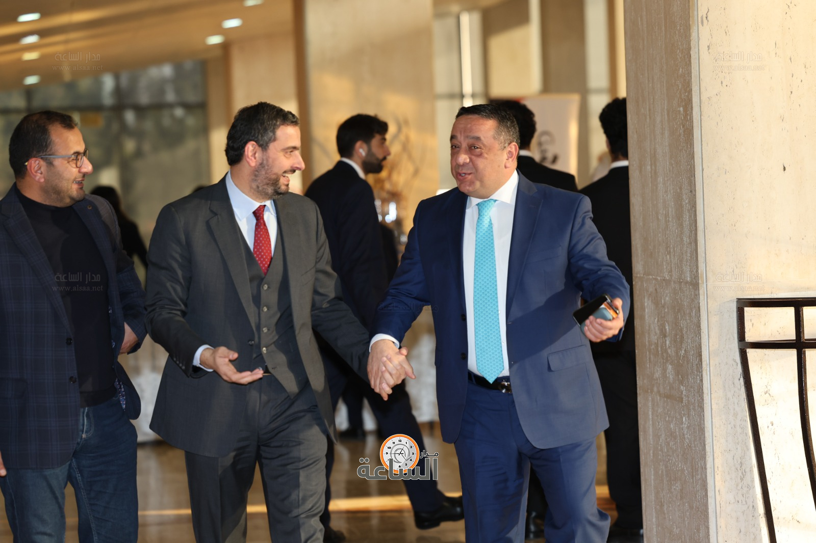 Madar Al-Saa Images 0.6148790341748975