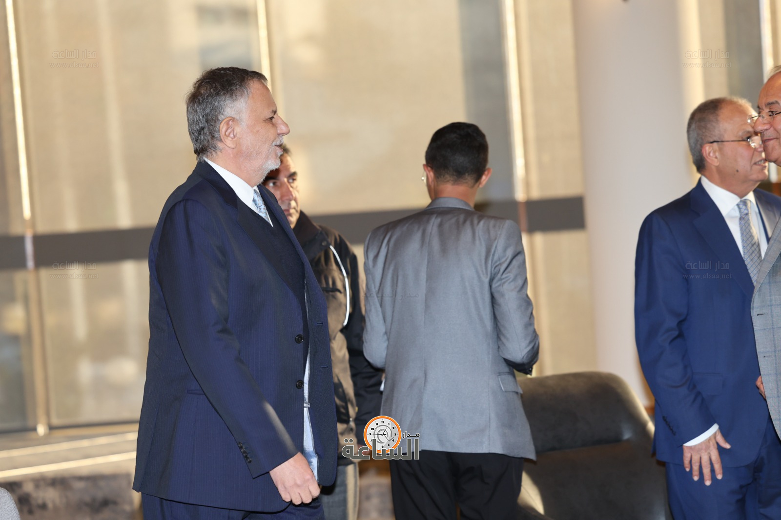 Madar Al-Saa Images 0.6216740471619655