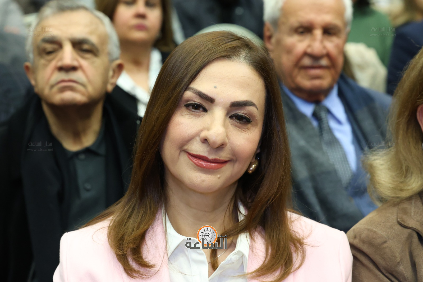 Madar Al-Saa Images 0.9770618393775559