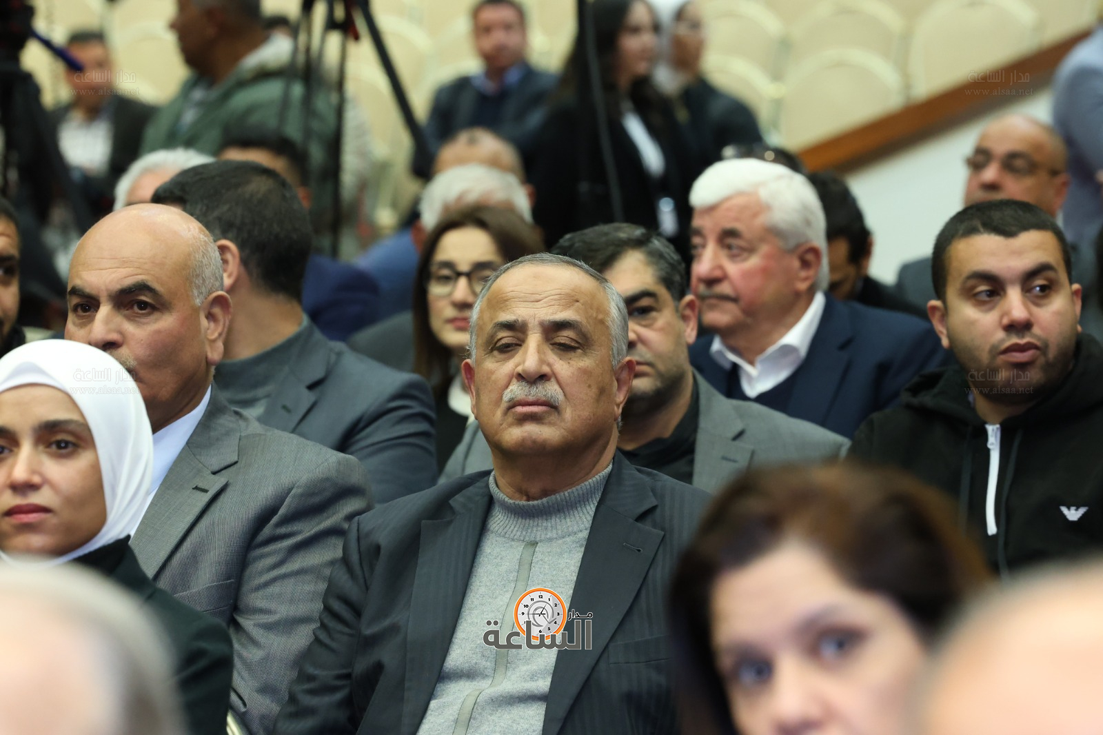 Madar Al-Saa Images 0.13057799651036772