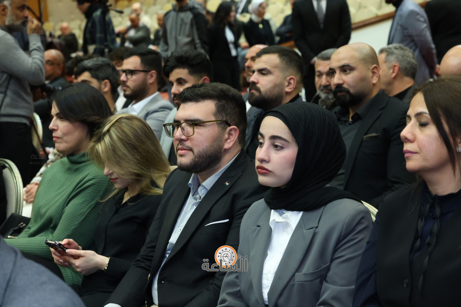 Madar Al-Saa Images 0.6974131733270645