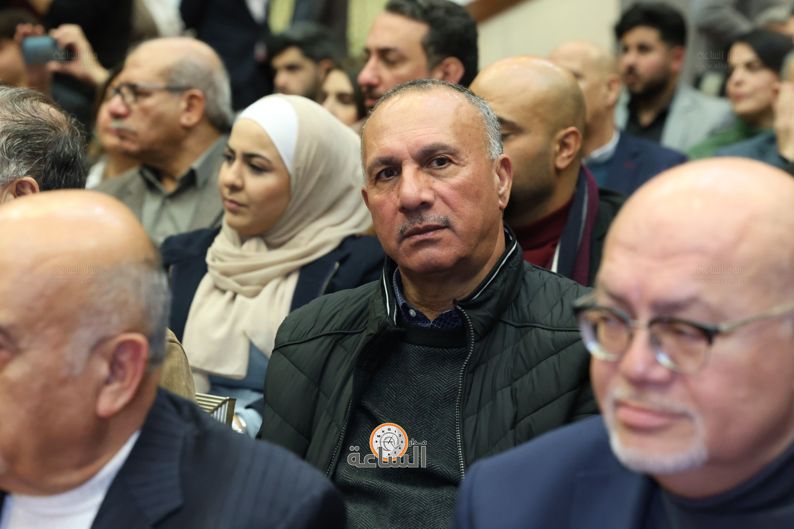 Madar Al-Saa Images 0.3358305907962824